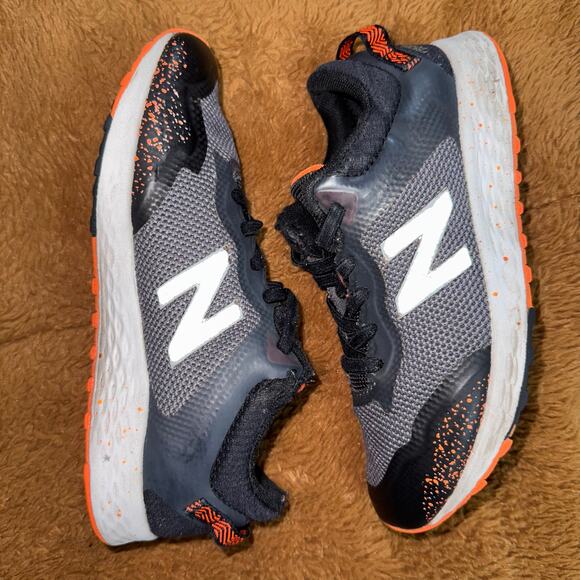 New Balance Fresh Foam Arishi v3 Youth Running Shoes (Size 1Y) – Black/Orange - Picture 6 of 9